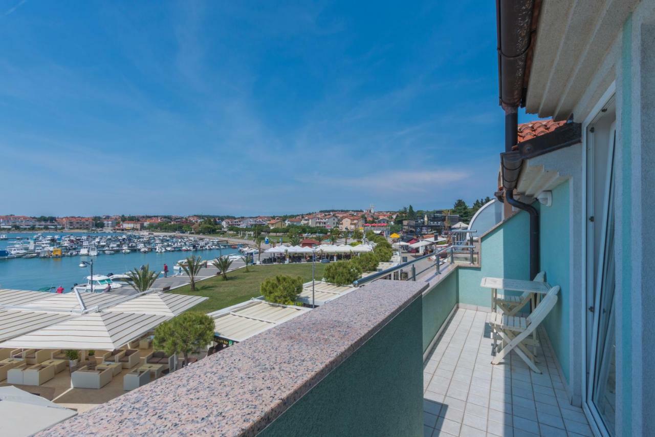 Apartments Riva Medulin Exterior foto